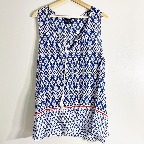 Saks Fifth Avenue Tops - Saks Fifth Avenue Tank Top